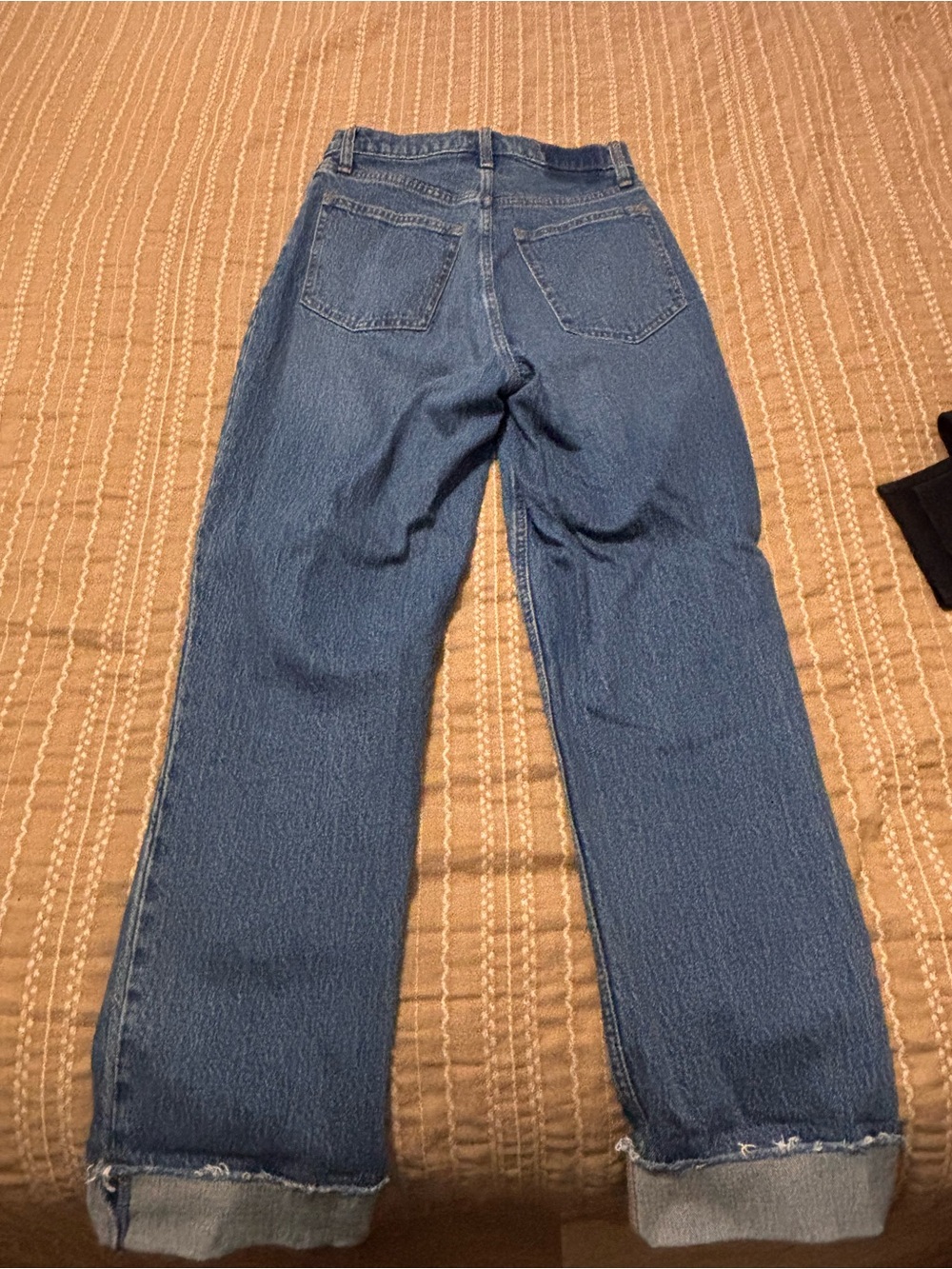 Abercrombie & Fitch Straight Leg Women's Jeans - Medium Blue